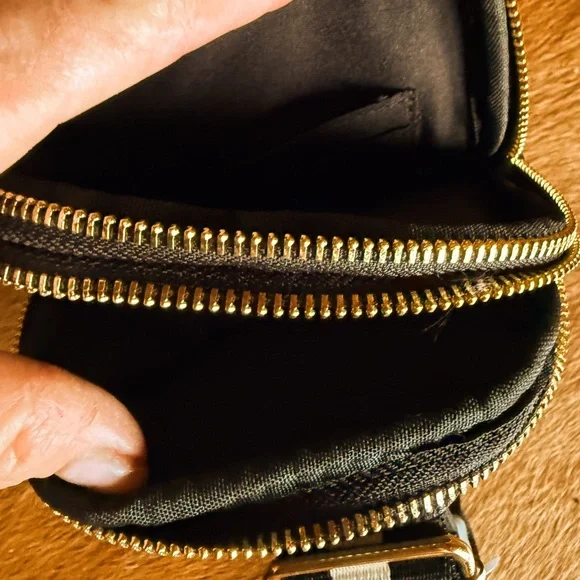 Nannette Lepore black cross body in pebble grain leather NWT - Picture 7 of 9